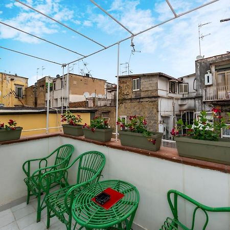 Charming Apartment With Balcony In The Historic Center Napoli Esterno foto