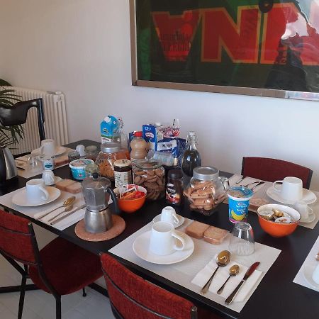 Charming Apartment With Balcony In The Historic Center Napoli Esterno foto