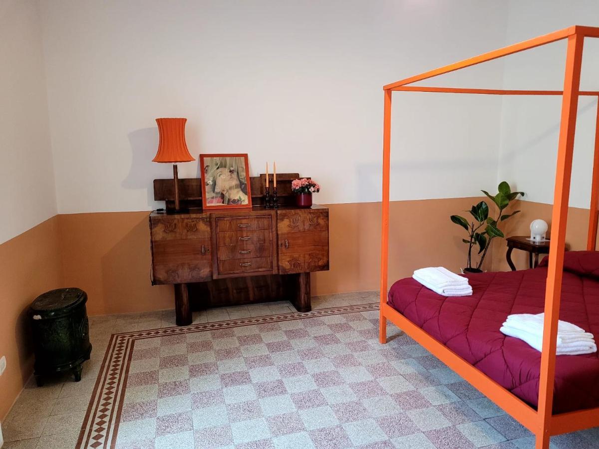 Charming Apartment With Balcony In The Historic Center Napoli Esterno foto